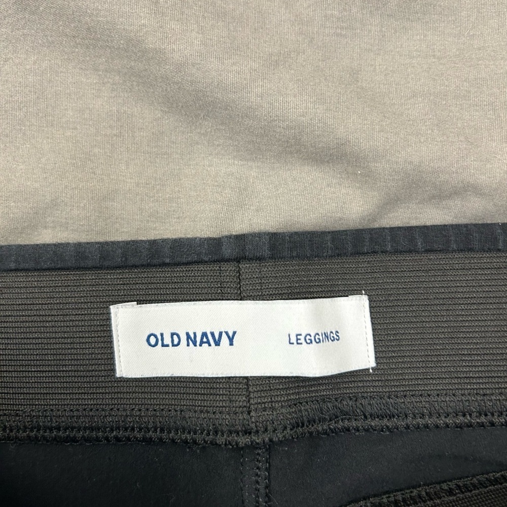 Old Navy Black Leggings Slim Fit Full Length - Picture 3 of 4